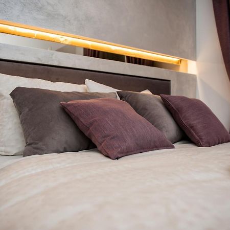 Citylux Apartments ซาเกร็บ ภายนอก รูปภาพ